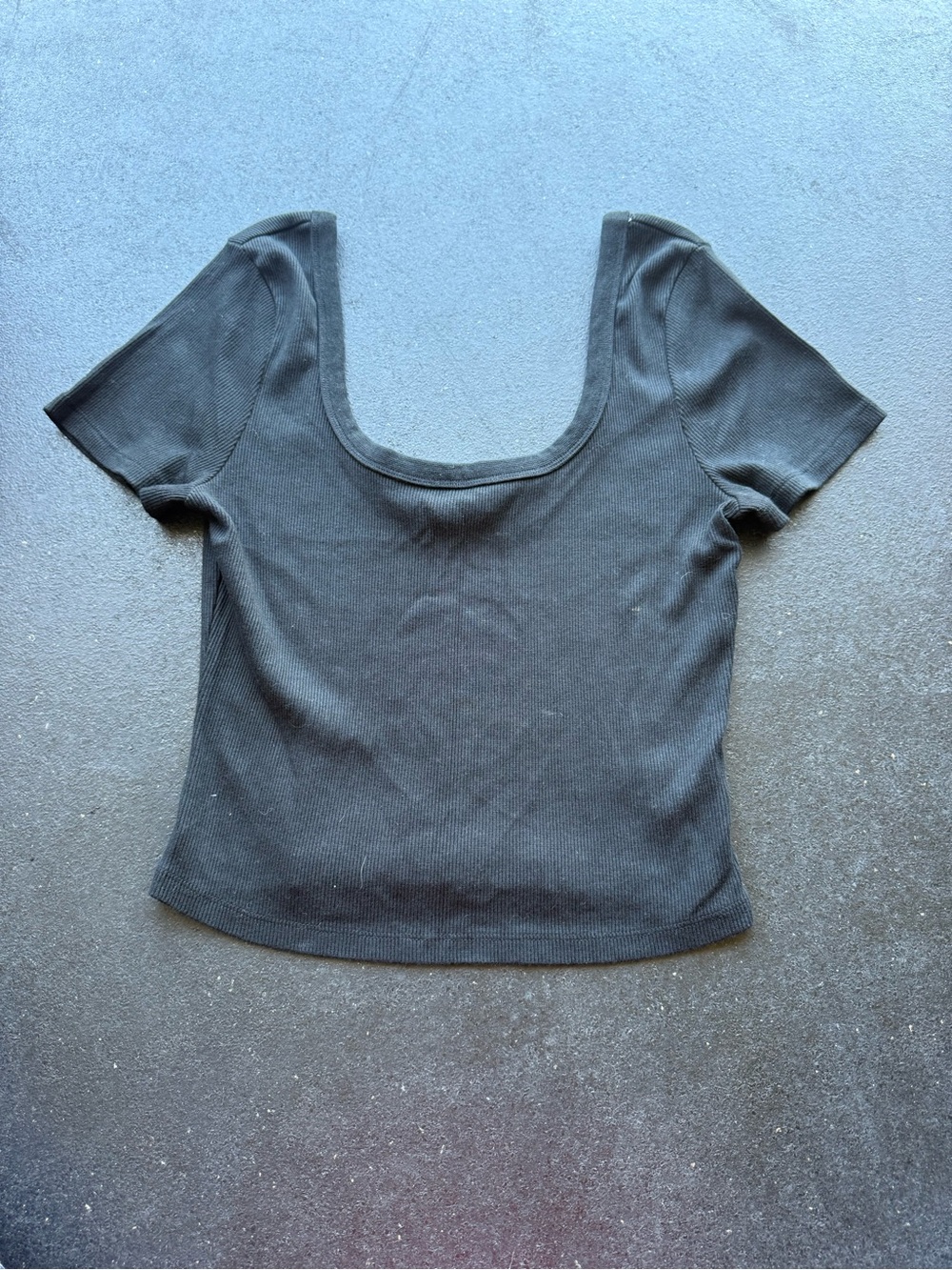 Universal Thread Black Ribbed Scoop Neck Short Sleeve Top